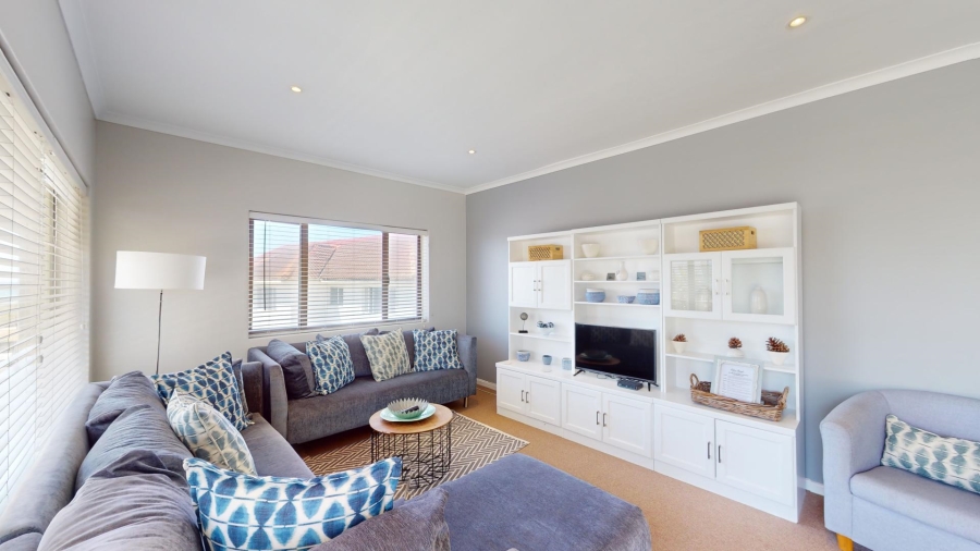 10 Bedroom Property for Sale in Summerstrand Eastern Cape